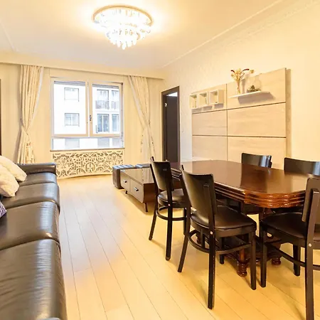 5-bedroom Spacious And Cosy Flat Close To The Eiffel Tower Παρίσι