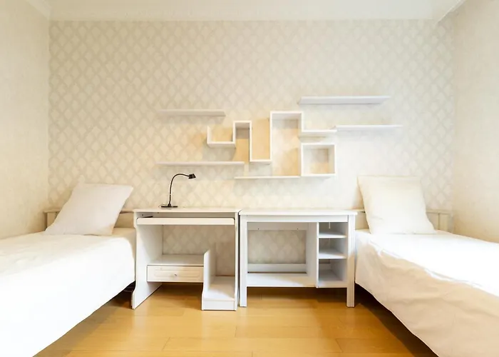 5-bedroom Spacious And Cosy Flat Close To The Eiffel Tower