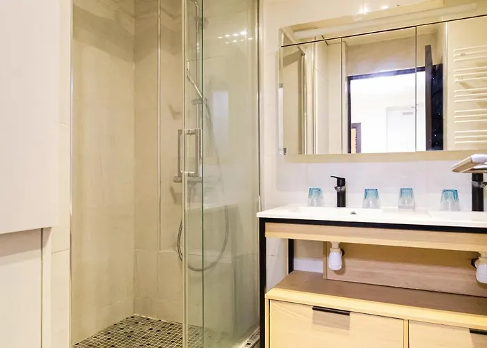 5-bedroom Spacious And Cosy Flat Close To The Eiffel Tower Paris
